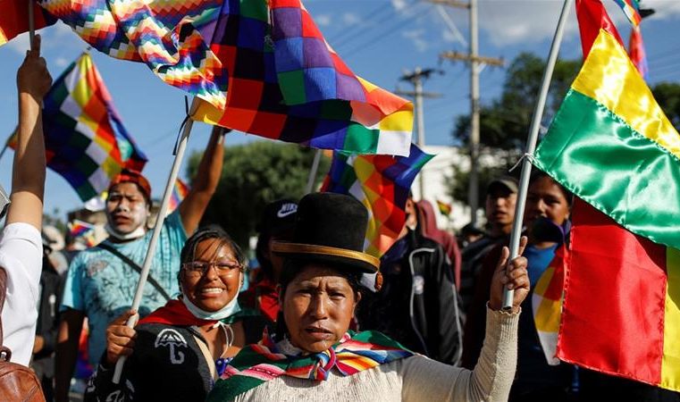 Bolivia: resistencia masiva contra el gobierno golpista