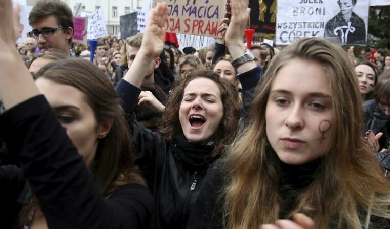 Polonia: Movimiento masivo en defensa del derecho al aborto