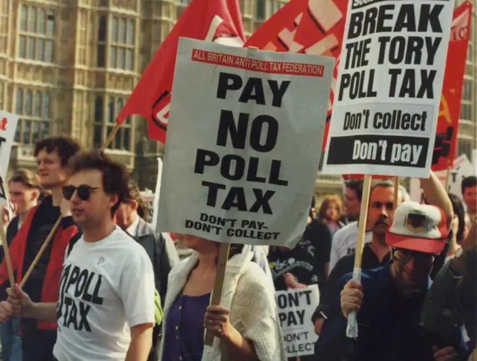 ¿Cómo los socialistas y el movimiento Poll Tax expulsaron a Thatcher del Ministerio?