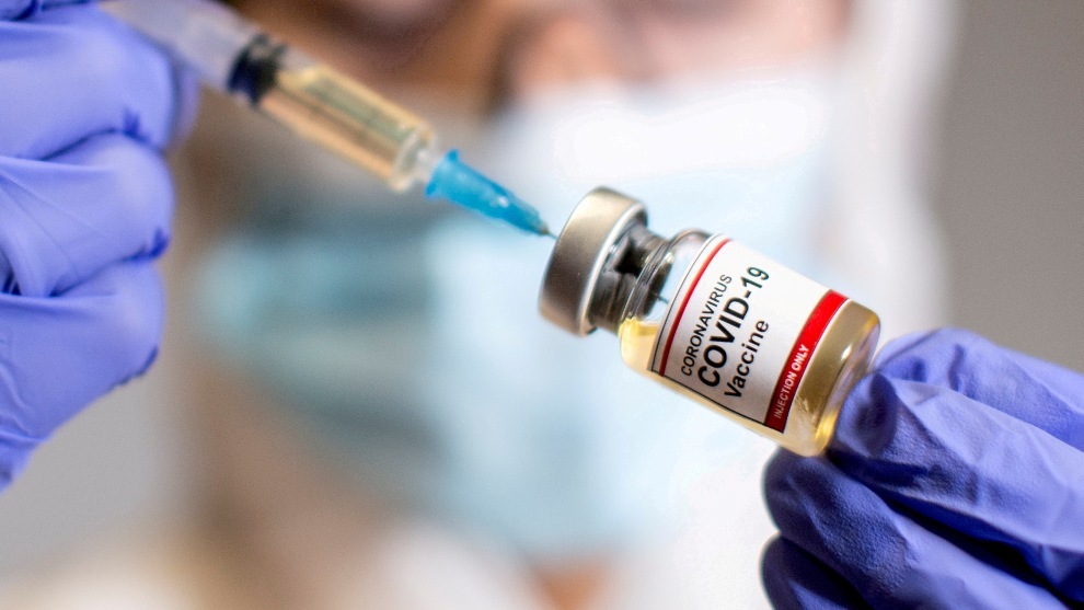La presión masiva obliga a Biden a revertir su posición sobre las patentes de vacunas de las grandes farmacéuticas