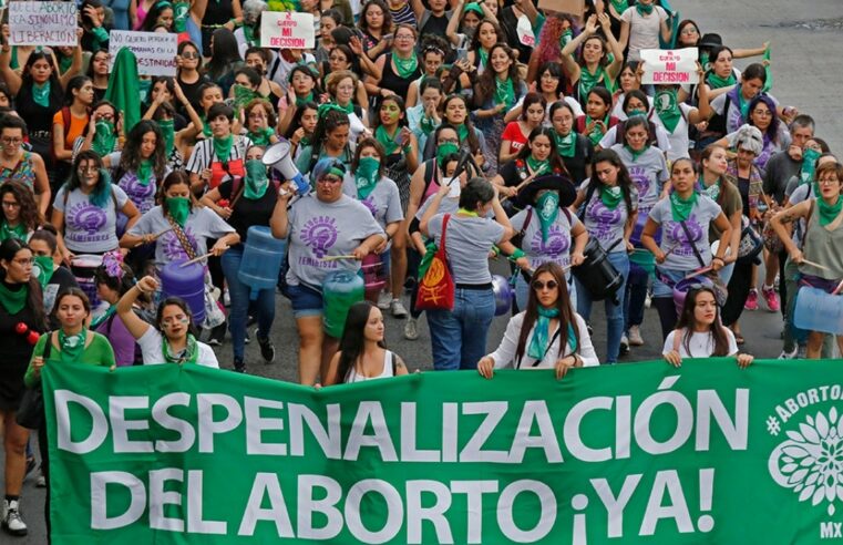 Veracruz se viste de verde, se despenaliza el aborto en el estado