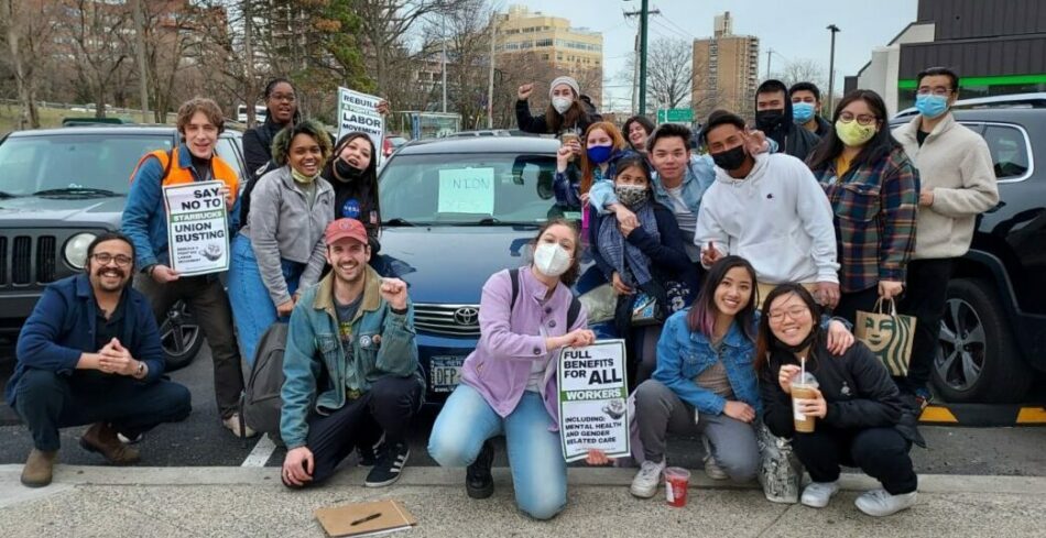 Trabajadores y socialistas de Starbucks en Brooklyn unen fuerzas para luchar contra el anti-sindicalismo 