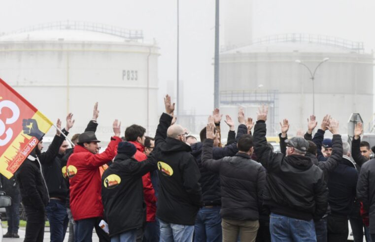 Francia: Huelga en las Refinerías Muestra el Camino