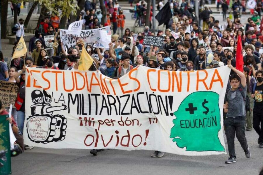 El Proceso De Militarización En México Alternativa Socialista