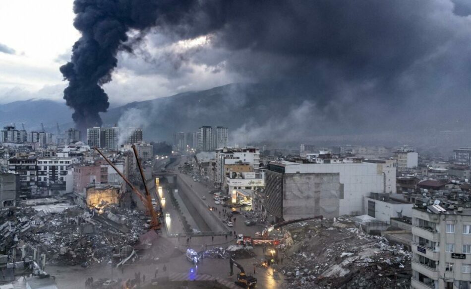 Miles de muertos por terremoto en Turquía, Siria y Kurdistán mientras las empresas constructoras se benefician