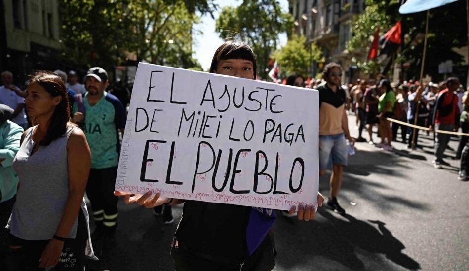 Argentina: La viciosa agenda de austeridad de Javier Milei encuentra una resistencia inmediata 