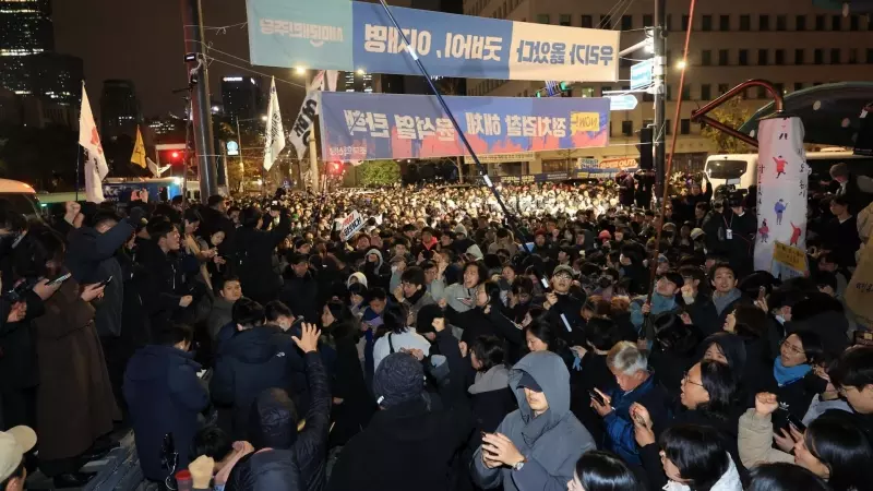 Corea del Sur: La Ley Marcial se desmorona en unas horas ante la amenaza de huelga general